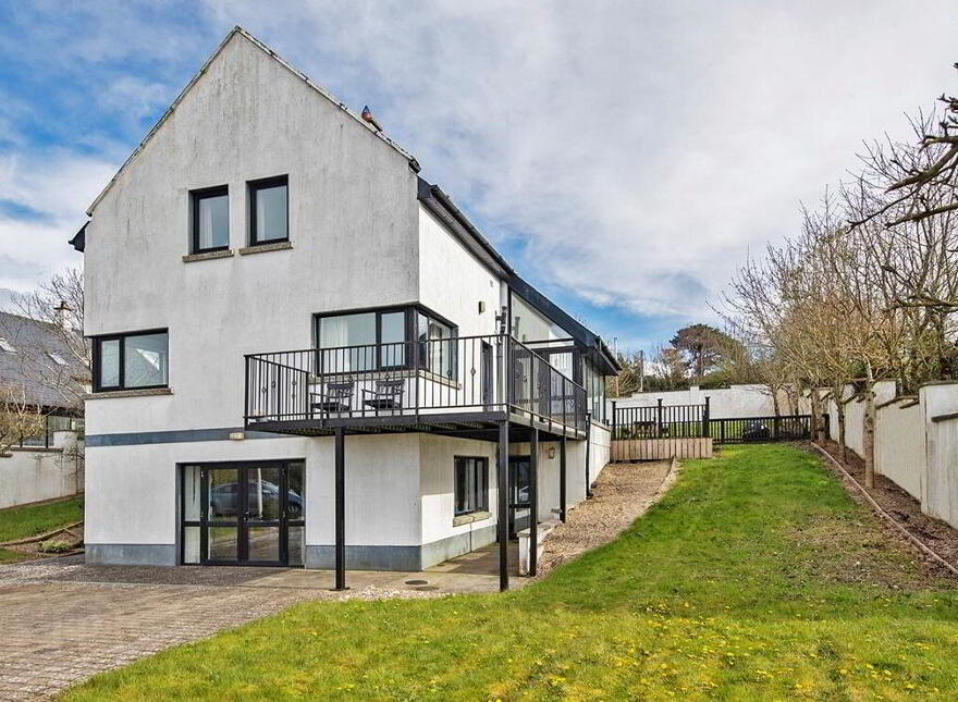 6 Na Céithre Goitre, An Rinn, Dungarvan