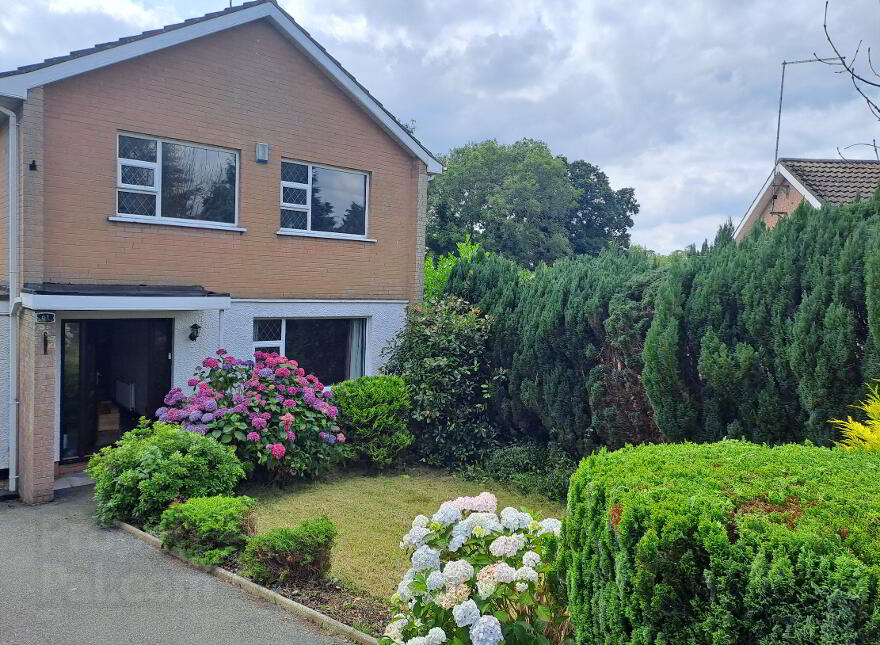 61 Knockview Drive, Tandragee, Craigavon, BT62 2BJ photo