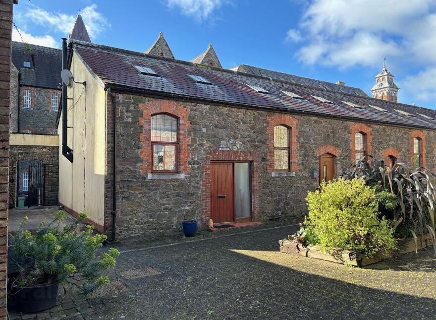 7 The Mews, Atkins Hall, Lee Road, Cork City, T23XR64 photo