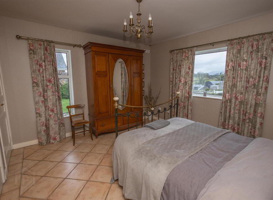 75 Dromara Road, Dundrum, Newcastle, BT33 0NS