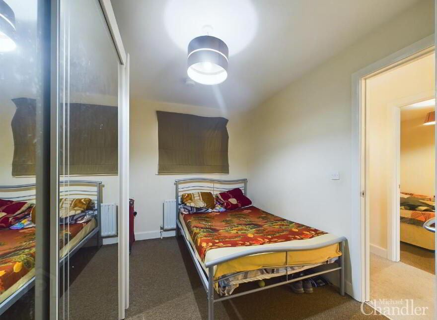 706 College Central, 4 College Avenue, Belfast, BT1 6BD