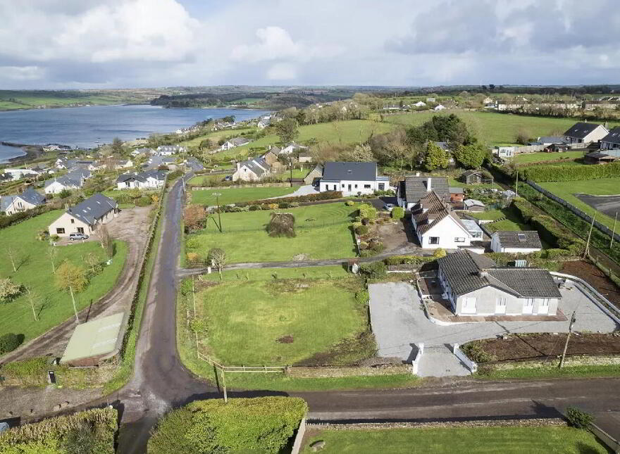 Church Road, Upper, Aghada, P25YK88