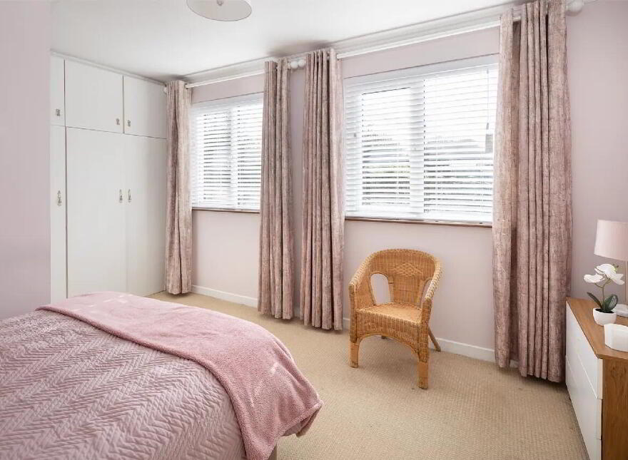 Church Road, Upper, Aghada, P25YK88