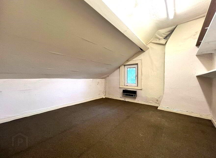 18 Albert Road, Carrickfergus, BT38 8AB