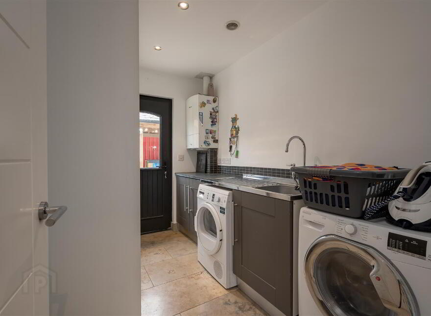 43 Loughview Road, Crumlin, BT29 4RF