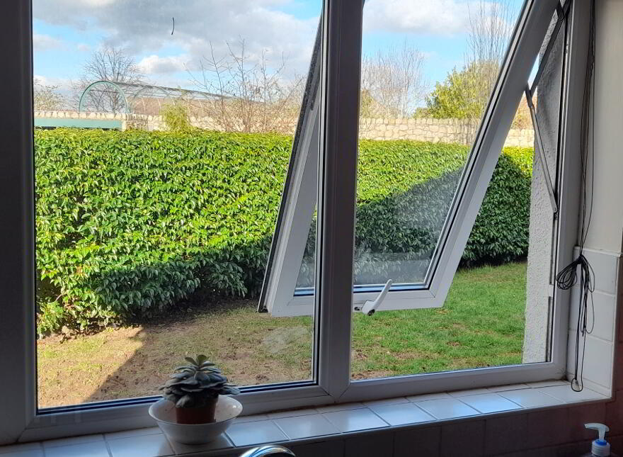 6 Beechfield Park, Newcastle, BT33 0BD