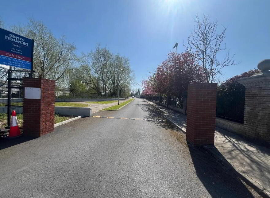 21-25 The Lodges, Dublin Road, Nenagh