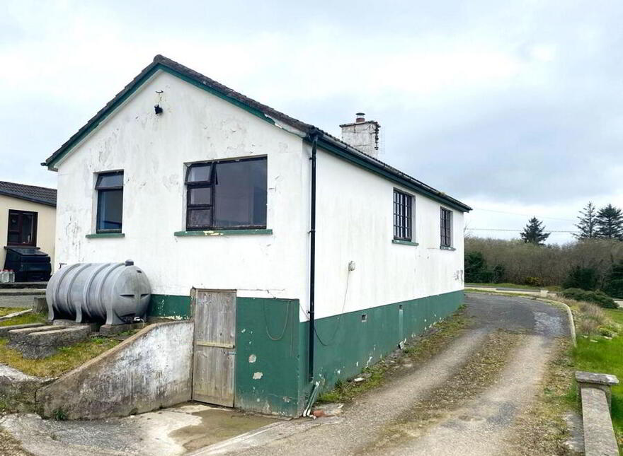 Auntie B's, Portnoo Road, Ardara, F94W1D2
