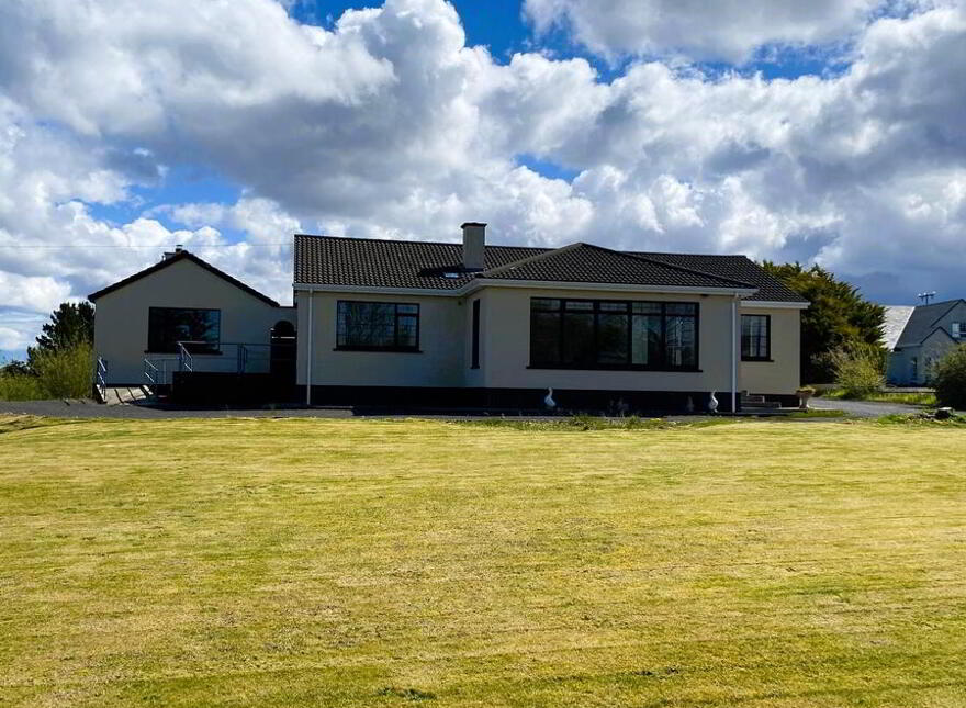 Auntie B's, Portnoo Road, Ardara, F94W1D2