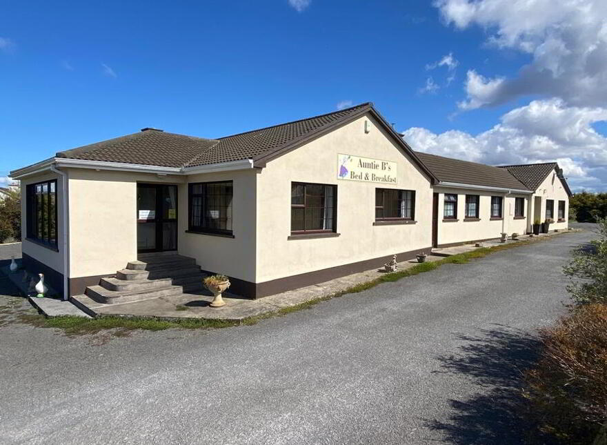 Auntie B's, Portnoo Road, Ardara, F94W1D2