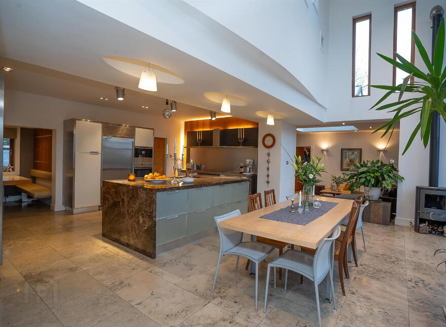 33 Broomhill Park, Belfast, BT9 5JB