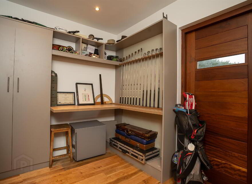 33 Broomhill Park, Belfast, BT9 5JB