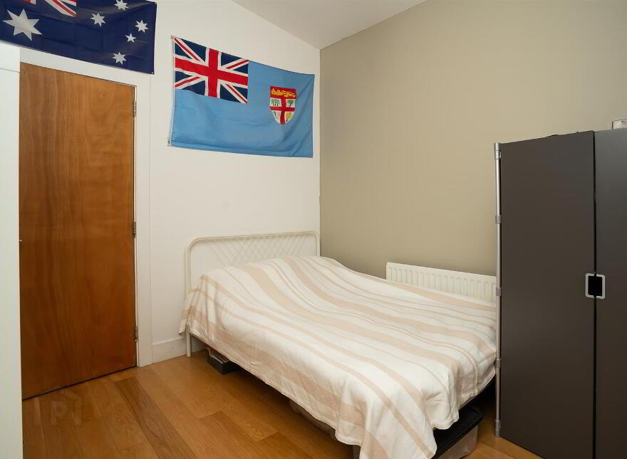 33 Broomhill Park, Belfast, BT9 5JB