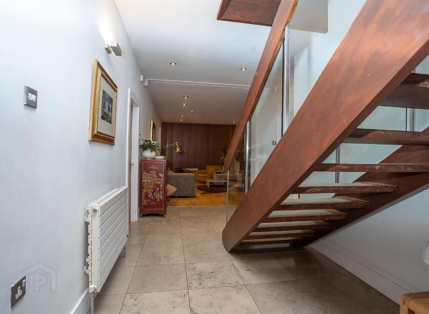 33 Broomhill Park, Belfast, BT9 5JB