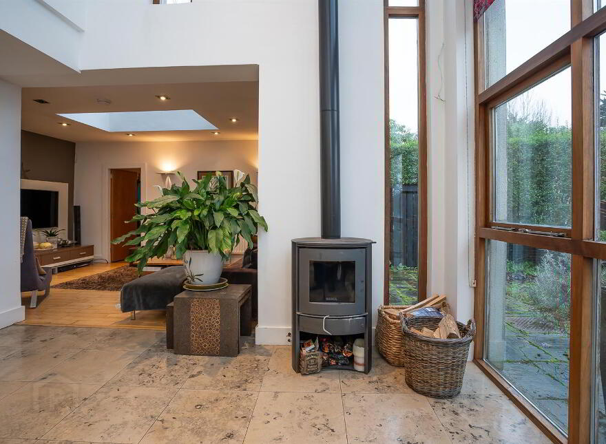 33 Broomhill Park, Belfast, BT9 5JB