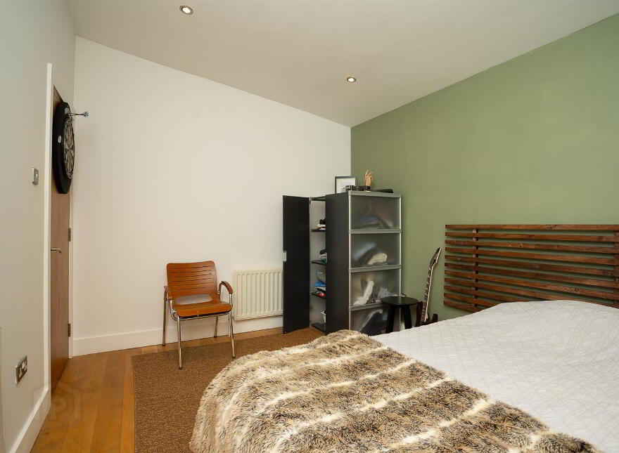 33 Broomhill Park, Belfast, BT9 5JB