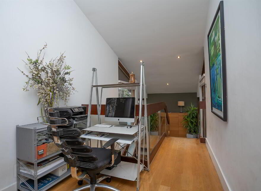 33 Broomhill Park, Belfast, BT9 5JB