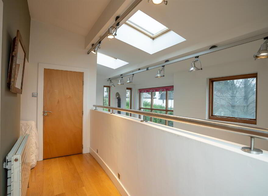 33 Broomhill Park, Belfast, BT9 5JB