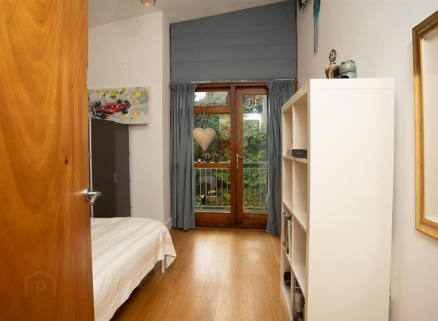 33 Broomhill Park, Belfast, BT9 5JB
