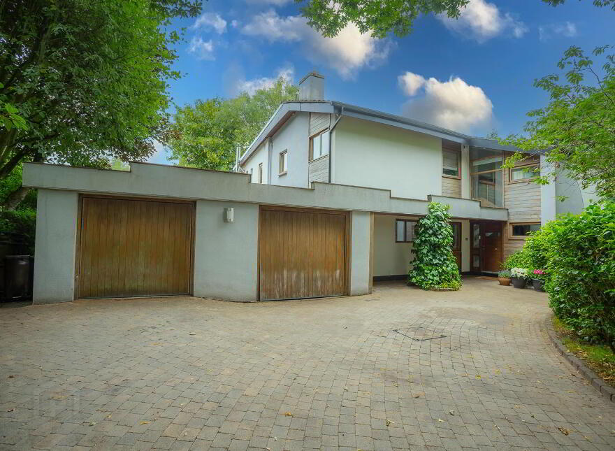 33 Broomhill Park, Belfast, BT9 5JB