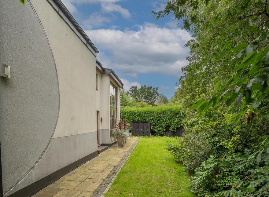33 Broomhill Park, Belfast, BT9 5JB