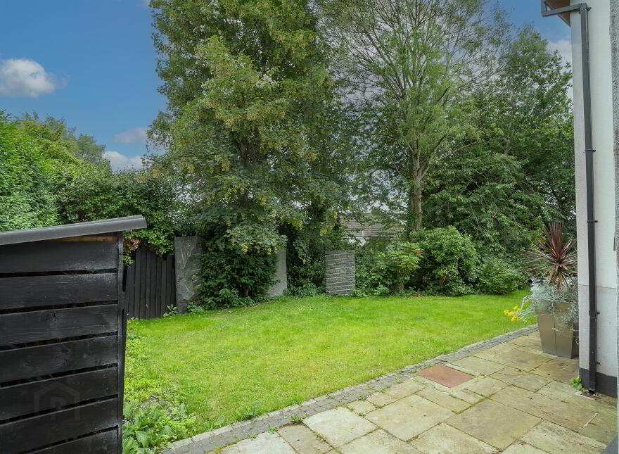 33 Broomhill Park, Belfast, BT9 5JB