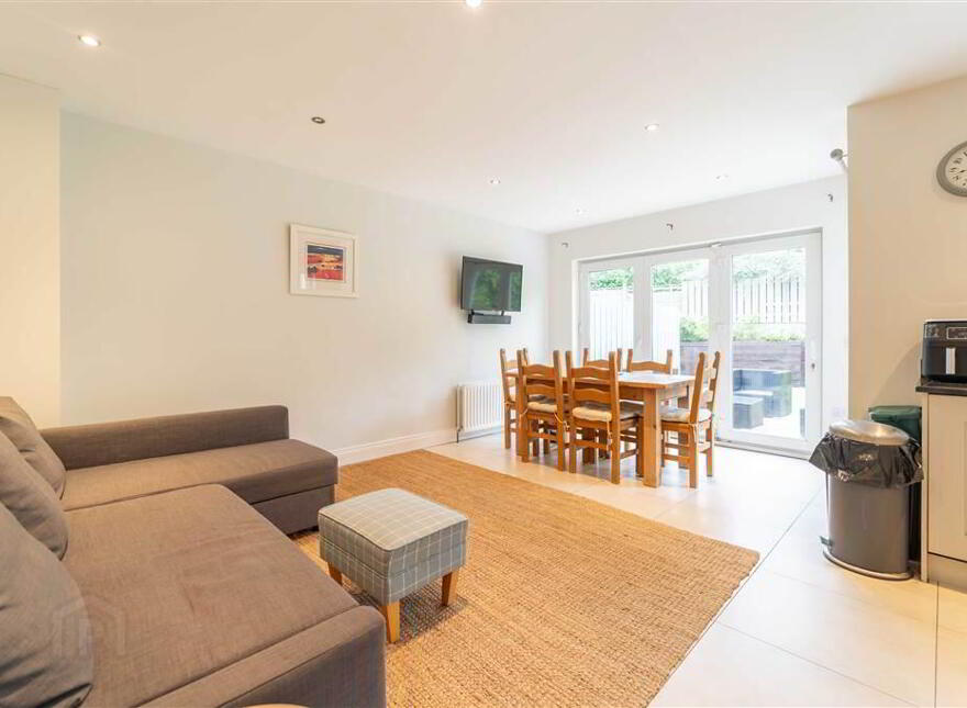 1 First Avenue, Baylands, Ballyholme, Bangor, BT20 5JT