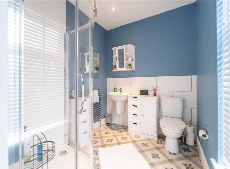 1 First Avenue, Baylands, Ballyholme, Bangor, BT20 5JT