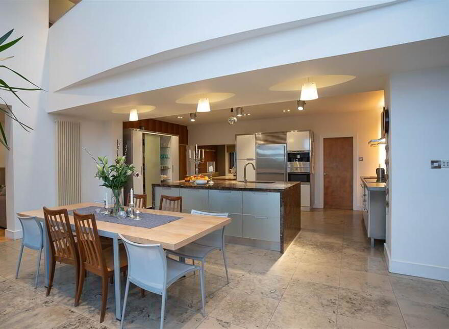 33 Broomhill Park, Malone, Belfast, BT9 5JB