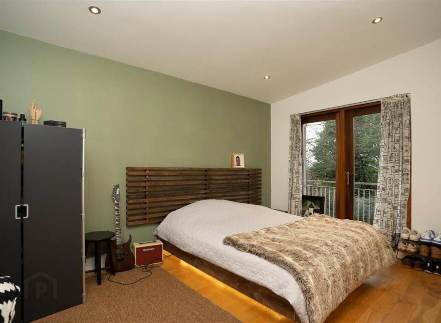 33 Broomhill Park, Malone, Belfast, BT9 5JB