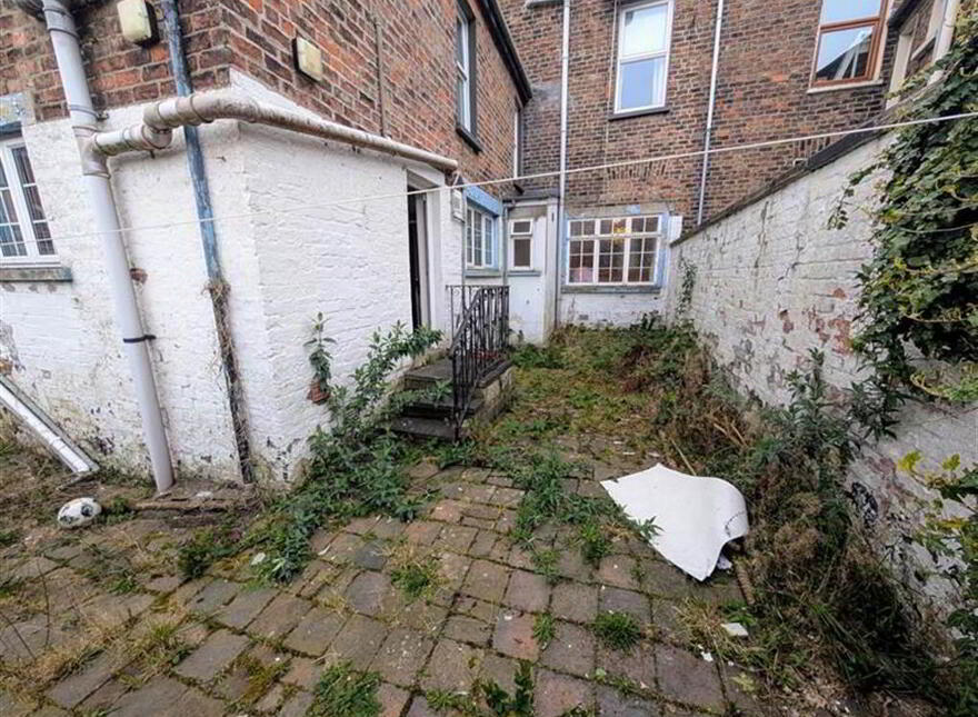 381 Antrim Road, Belfast, BT15 3BG