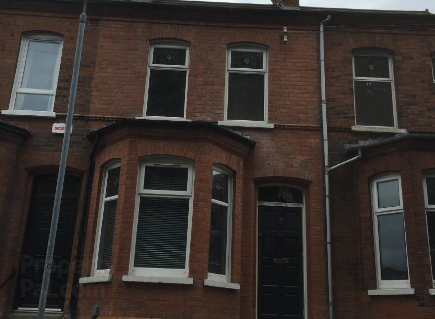 39 Colenso Parade .... GAS ELECTRIC AND WIFI INCLUDED, Belfast, BT9 5AN photo