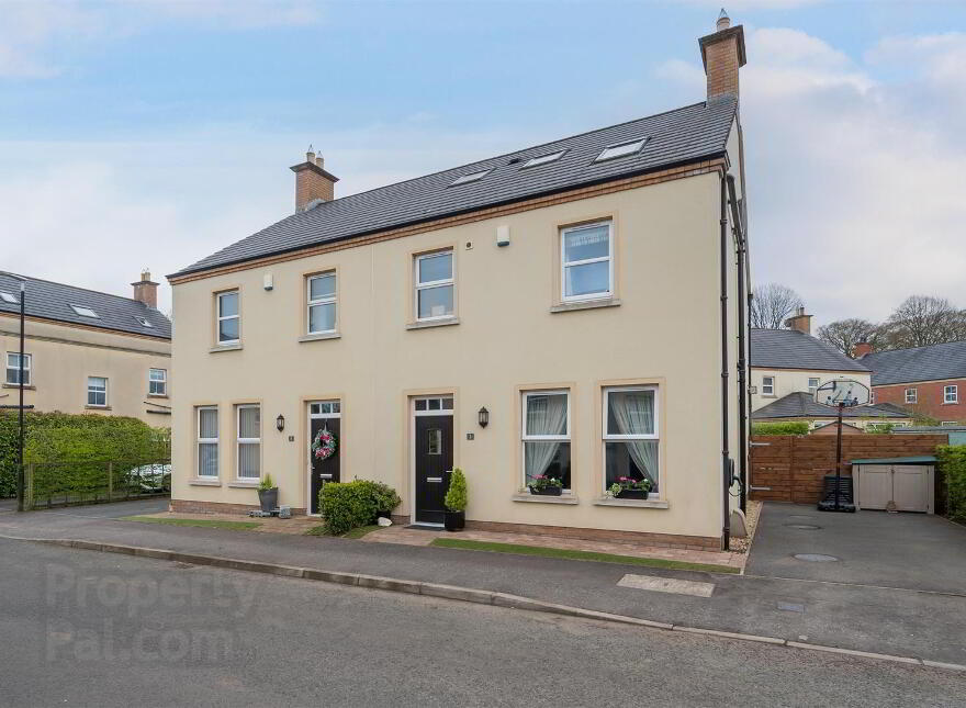 3 Readers Place, Ballyclare, BT39 9ED photo
