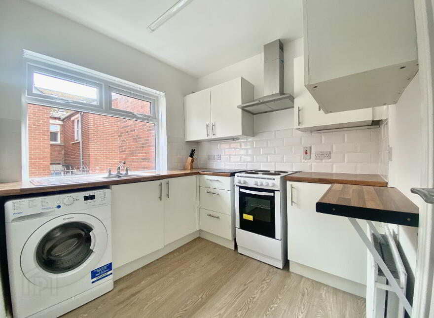 42 Ainsworth Pass, Belfast, BT13 3FQ