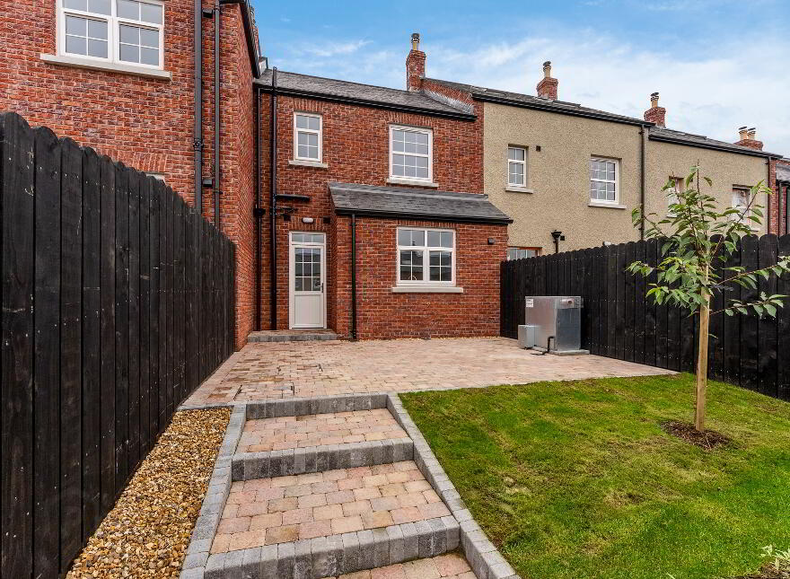 Sedgefield, Governors Gate Demesne, Ballynahinch Road, Hillsborough, BT26 6FE
