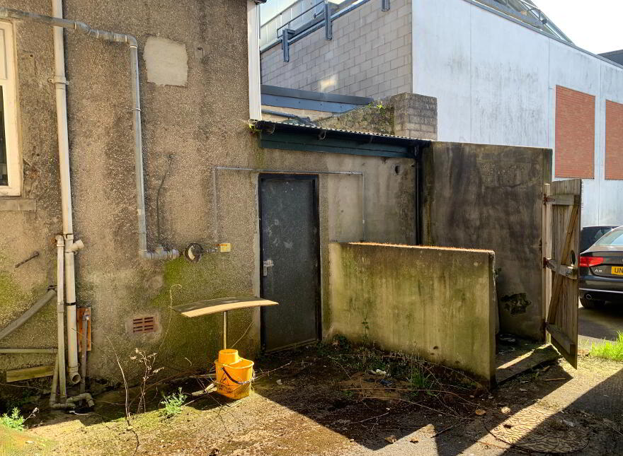 Ground Floor Commercial/First Floor Apartment, 76/78 Mill Street, Ballymena, BT43 5AF