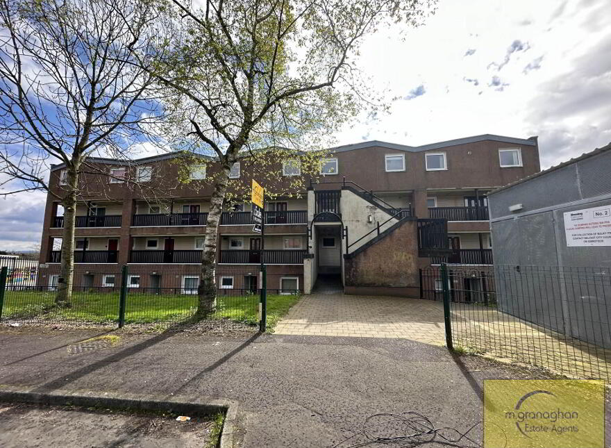 8c Carrigart Avenue, Lenadoon, Belfast, BT11 9HU photo