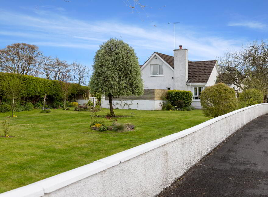10 Rossland Park, Broughshane, Ballymena, BT43 7LG