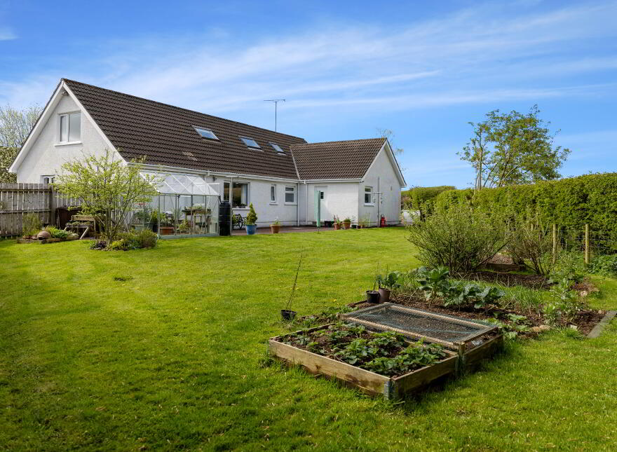 10 Rossland Park, Broughshane, Ballymena, BT43 7LG