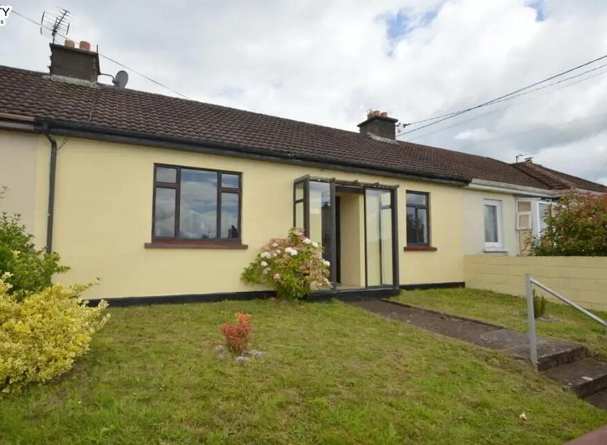 13 Rosary Place, Midleton photo