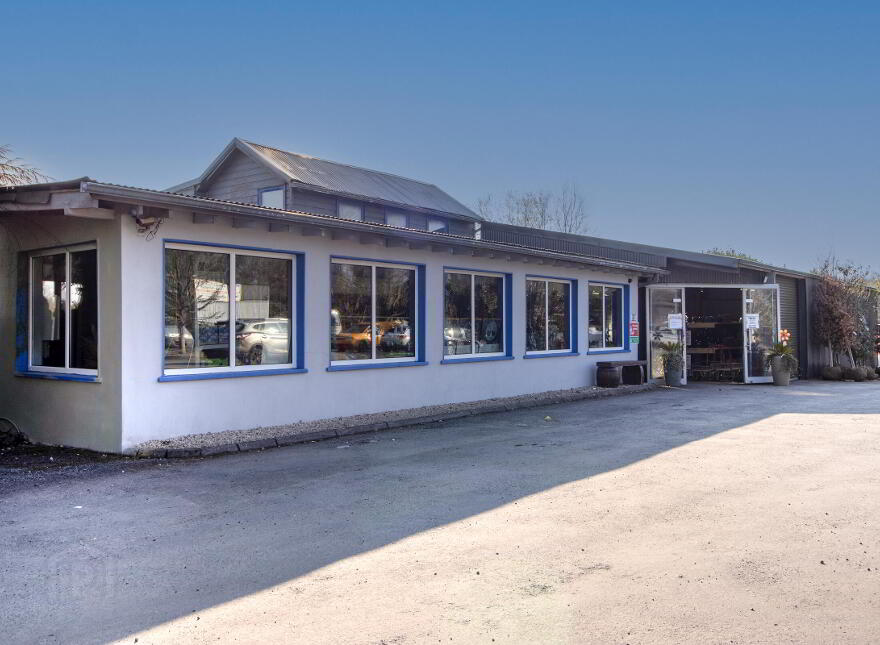 Woodford Garden Centre, Woodford