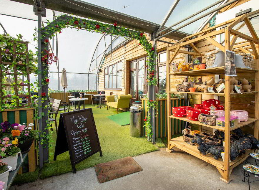 Woodford Garden Centre, Woodford