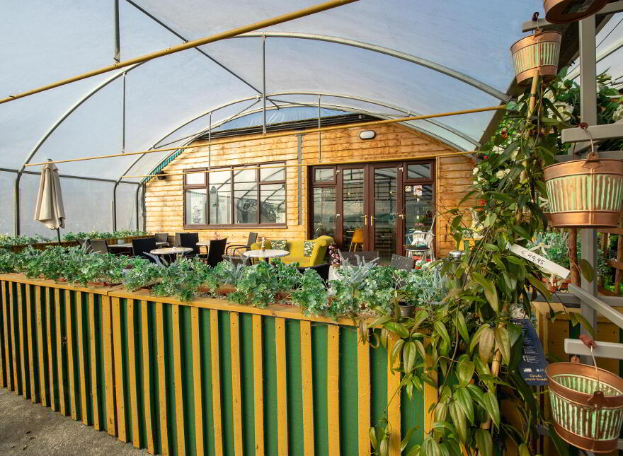 Woodford Garden Centre, Woodford