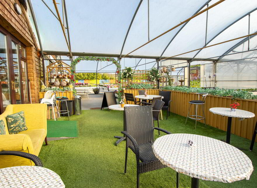 Woodford Garden Centre, Woodford