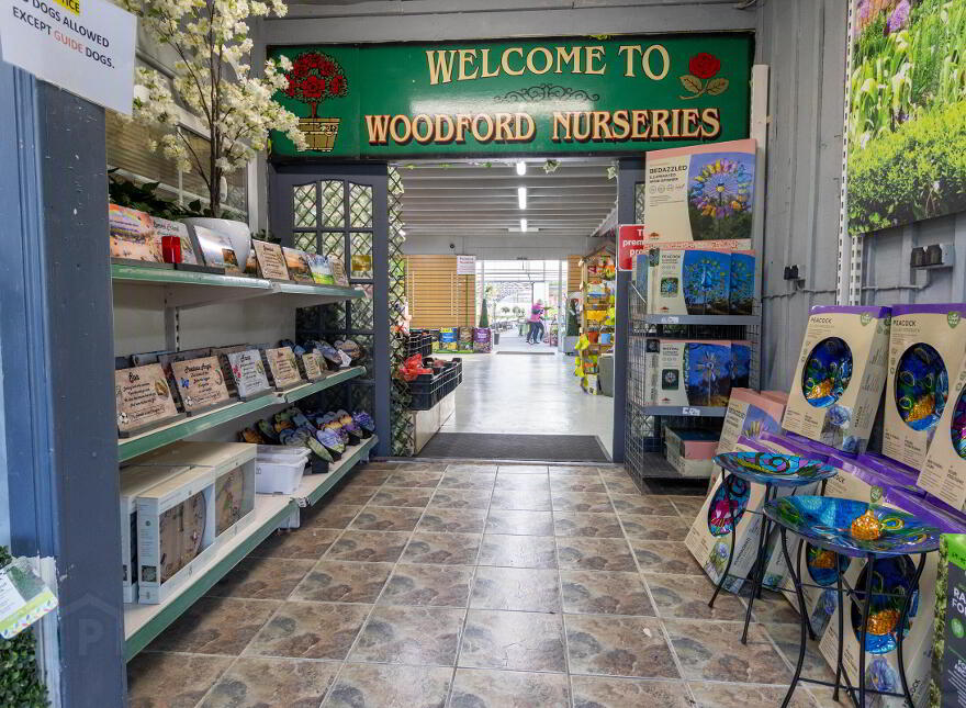 Woodford Garden Centre, Woodford