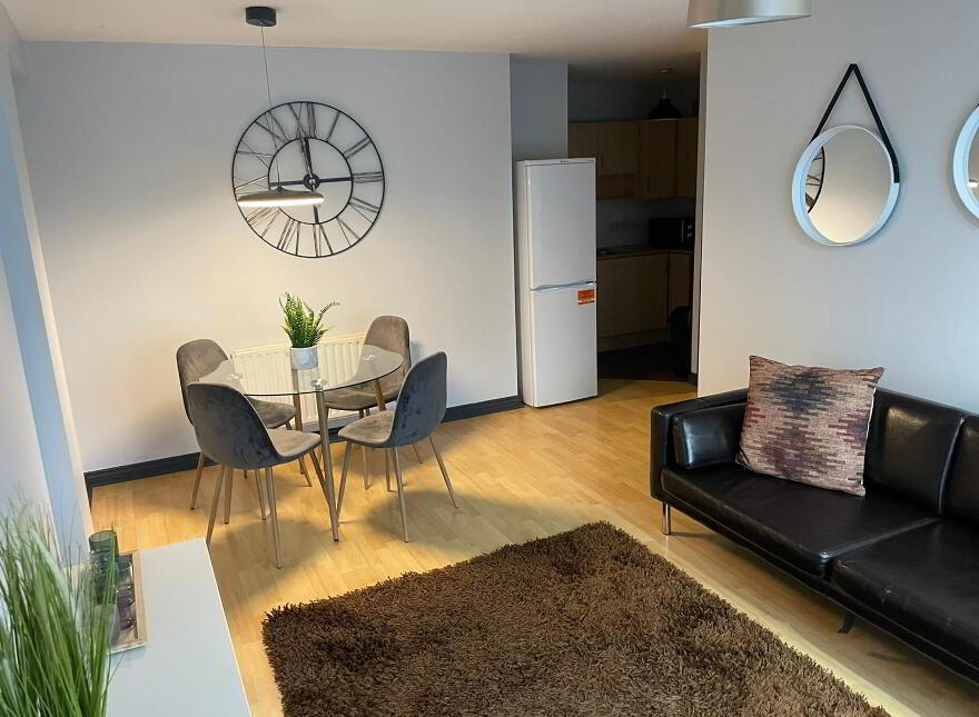 Apt For Rent, 76 Bass Building, Belfast, BT2 8EA