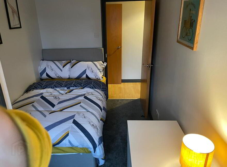 Apt For Rent, 76 Bass Building, Belfast, BT2 8EA