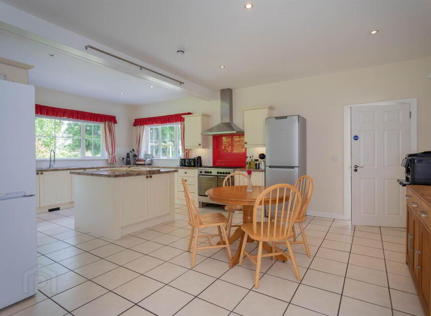 25 Killead Road, Aldergrove, Crumlin, BT29 4EL
