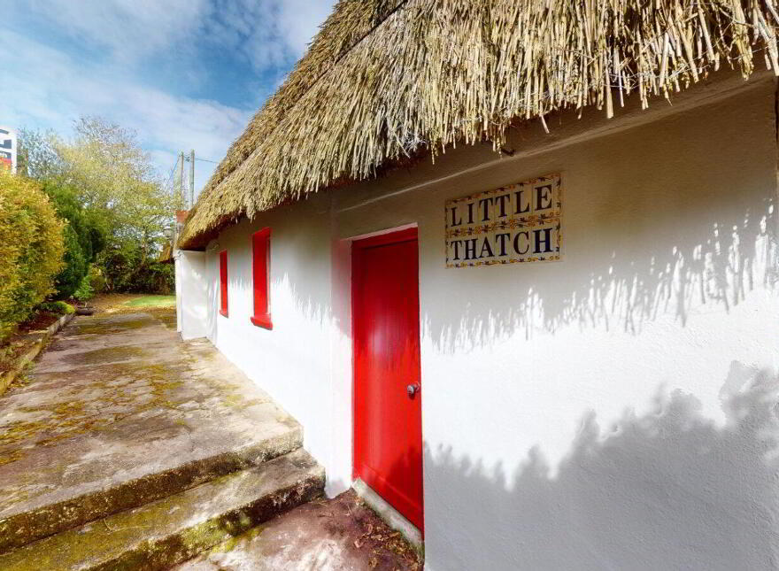 Little Thatch, Ballyvalloo Lower, Blackwater, Y21 photo