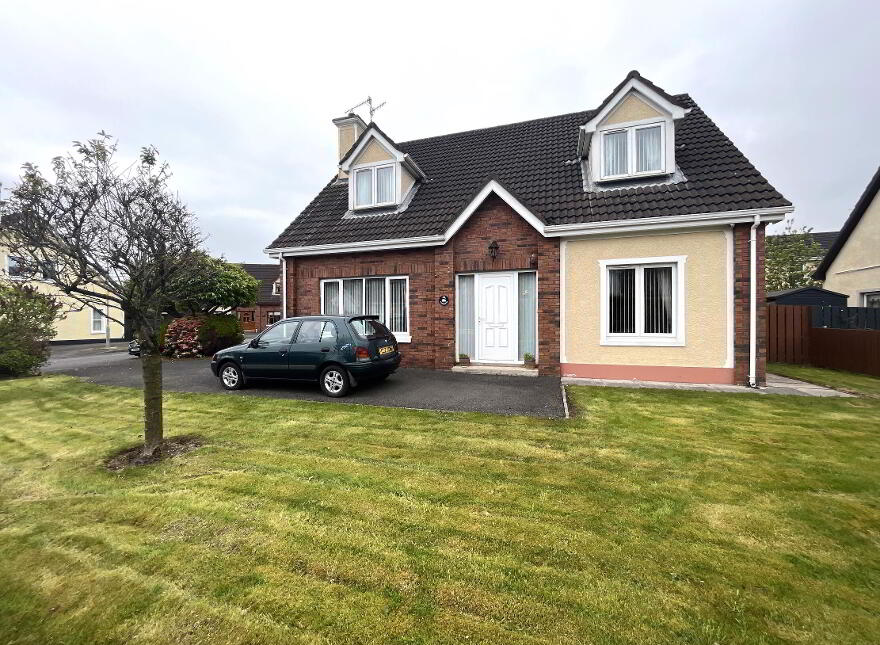 33 Daragh Park, Old Warrenpoint Road, Newry, BT34 2QY photo